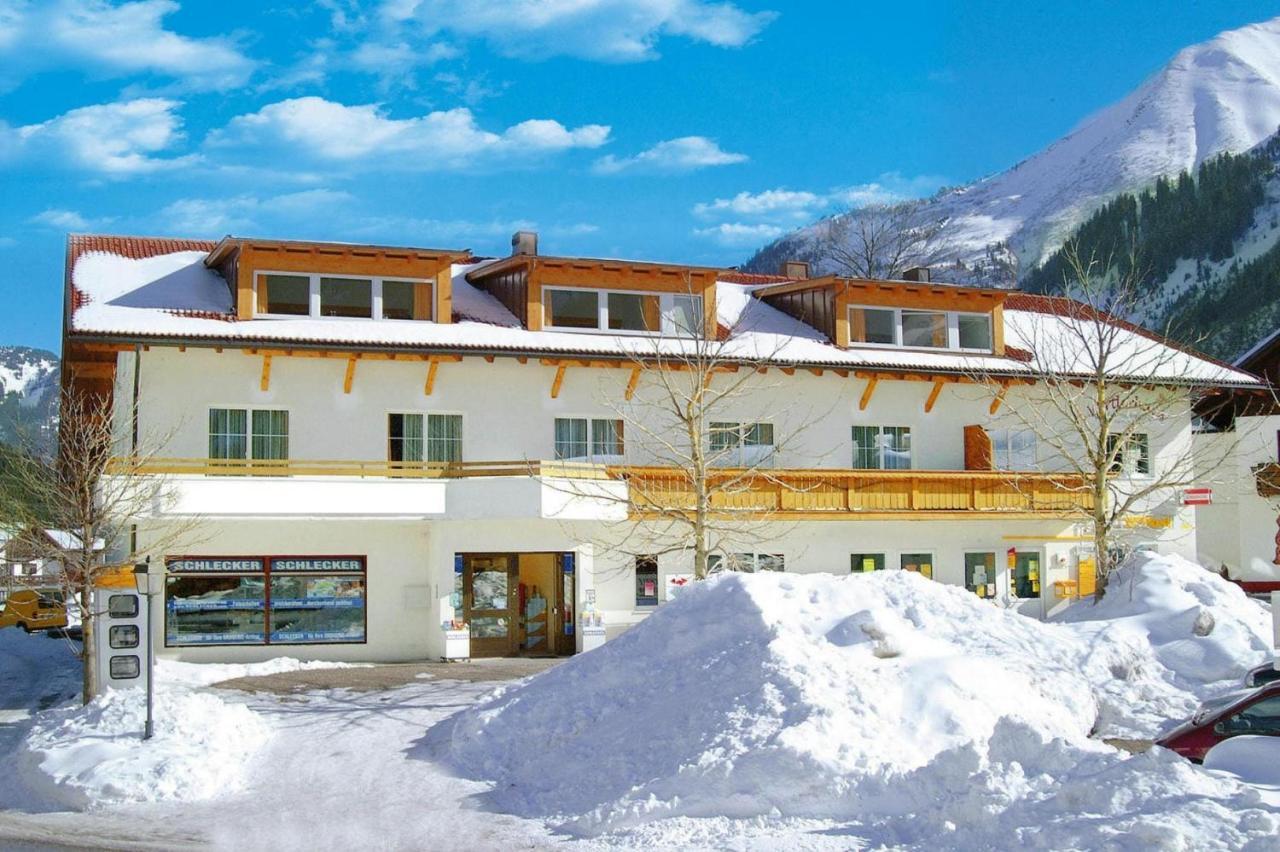 Apartment In Bichlbach At The Lake Екстериор снимка
